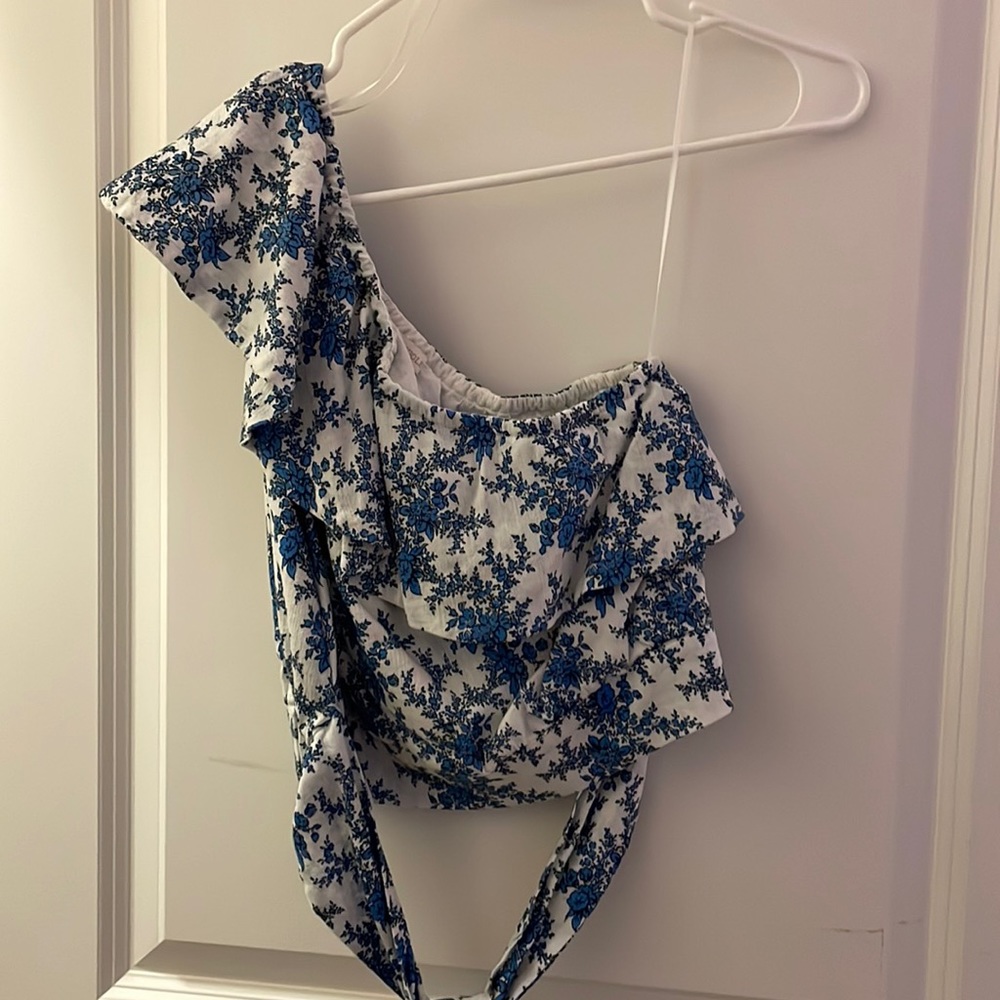 Chelsea & Violet - Off shoulder top